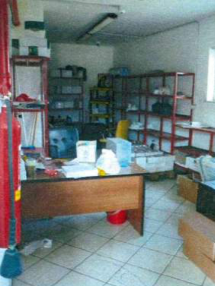 CORPO 1/B PICCOLO LOCALE-INTERNO TETTOIA (Concordato Preventivo )