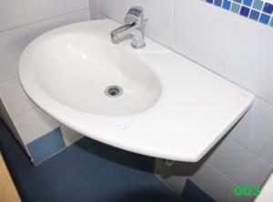 LAVABO CON RUBINETTERIA (Fallimenti)